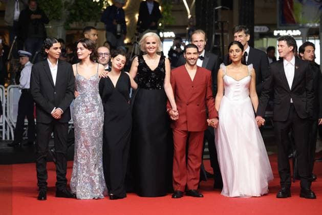 J Montée des marches du film Alpha lors du 78ème Festival International du Film de Cannes Louai El Amrousy, Emma Mackey, Mélissa Boros, Julia Ducournau, Tahar Rahim, Golshifteh Farahani, Finnegan Oldfield Montée des marches du film Alpha lors du 78ème Festival International du Film de Cannes, au Palais des Festivals à Cannes On may 19th 2025 Jacovides Moreau Bestimage Red carpet for the movie Alpha during the 78th Cannes International Film Festival at the Palais des Festivals in Cannes, France On may 19th 2025 Cannes France  Copyright: xJACOVIDES-MOREAUx xBESTIMAGExJACOVIDES-MOREAUx xBESTIMAGEx