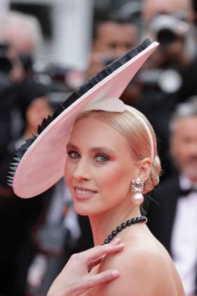 Aufnahme vom 19. Mai 2025 Magda Swider auf dem Red Carpet bei den 78. Filmfestspielen in Cannes, Frankreich für den Film HIGHEST 2 LOWEST .