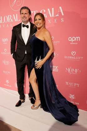 Nicolas Escanez und Maria Bravo bei der Global Gift Gala 2025 auf dem Festival de Cannes 2025 78. Internationale Filmfestspiele von Cannes im La MÃ me Plage. Cannes, 19.05.2025