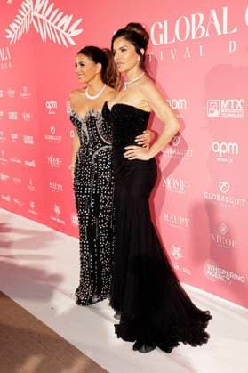 Eva Longoria und Lauren Sanchez bei der Global Gift Gala 2025 auf dem Festival de Cannes 2025 78. Internationale Filmfestspiele von Cannes im La MÃ me Plage. Cannes, 19.05.2025