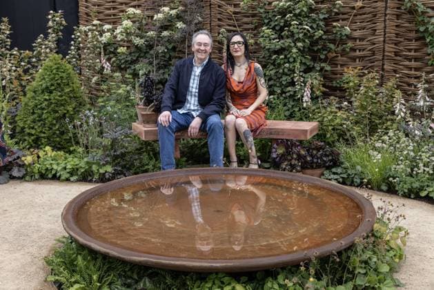 RHS Chelsea Flower Show 2025 Press Day 19th May 2025. RHS (Royal Horticultural Society) Chelsea Flower show, Press day. Paul Whitehouse and wife Mine Conkbayir  Copyright: xJackxHillx NINTCHDBPICT000996301289