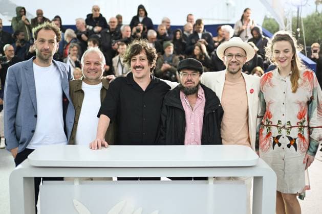 Entertainment Bilder des Tages Cannes Un Poeta Photocall AM Juan Sarmiento Grisales, Ubeimar Rios, Simon Mesa Soto, Manuel Ruiz Montealegre and guest attending the Un Poeta Photocall in Cannes, France on May 20, 2025 as part of the 78th Cannes Film Festival. Photo by Aurore Marechal ABACAPRESS.COM Cannes France  Copyright: xMarechalxAurore ABACAx