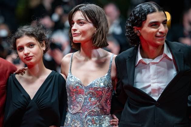 78eme Festival International du Film de Cannes Montée des marches du film Alpha 78th International Cannes Film Festival Red carpet for Alpha movie 444730 2025 05 19 Cannes France Boros, Melissa Mackey, Emma El Amrousy, Louai  Copyright: xEstellexCarlierx xStarfacex STAR_444730_043