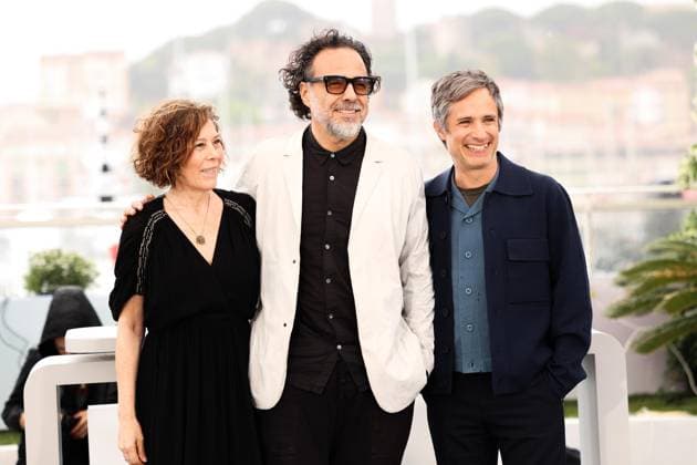 78eme Festival International du Film de Cannes Photocall du film Amores Perros 78th International Cannes Film Festival Photocall with cast of Amores Perros movie 444763 2025 05 20 Cannes France Garcia Bernal, Gael Sosa, Martha Gonzalez Inarritu, Alejandro  Copyright: xIvankaxVoisinx xStarfacex STAR_444763_002