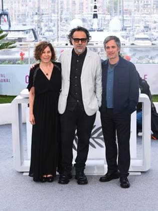 Cannes, France: Cannes, 78th Cannes Film Festival 2025 - Day 8 - Photocall of the film Amores Perros . In the photo Martha Sosa, Alejandro Gonzalez Inarritu and Gael Garcia Bernal Cannes  - ZUMAp169 20250520_zea_p169_367 Copyright: xAlbertoxTerenghix