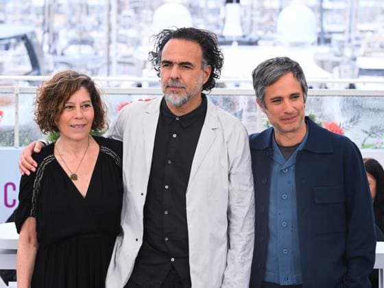 Cannes, France: Cannes, 78th Cannes Film Festival 2025 - Day 8 - Photocall of the film Amores Perros . In the photo Martha Sosa, Alejandro Gonzalez Inarritu and Gael Garcia Bernal Cannes  - ZUMAp169 20250520_zea_p169_369 Copyright: xAlbertoxTerenghix