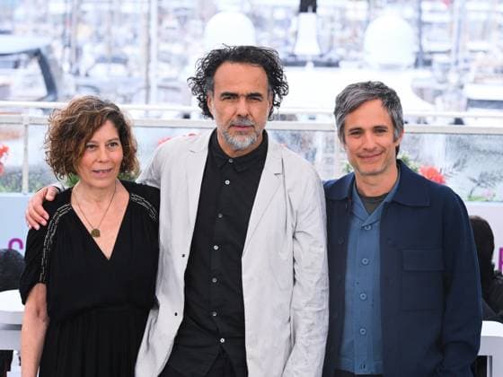 Cannes, France: Cannes, 78th Cannes Film Festival 2025 - Day 8 - Photocall of the film Amores Perros . In the photo Martha Sosa, Alejandro Gonzalez Inarritu and Gael Garcia Bernal Cannes  - ZUMAp169 20250520_zea_p169_370 Copyright: xAlbertoxTerenghix