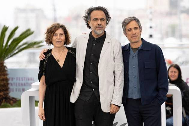 Photocall for Amours Chiennes Cannes Classics at the 78th Cannes International Film Festival Martha Sosa, Alejandro González Inárritu and Gael García Bernal at the photocall for Amours Chiennes at the 78th Cannes International Film Festival, on May 20th, 2025 Moreau Jacovides Bestimage Photocall for Amores Perros at the 78th Cannes International Film Festival, on May 20th, 2025 Cannes France  Copyright: xJACOVIDES-MOREAUx xBESTIMAGExJACOVIDES-MOREAUx xBESTIMAGEx
