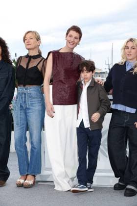 Love Me Tender Photocall at the 78th Annual Cannes Film Festival Vicky Krieps - Love Me Tender Photocall at the 78th Annual Cannes Film Festival in Cannes, France on May 20, 2025.  Copyright: x Chassery+Courdjix