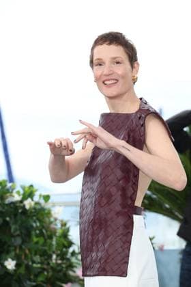 Love Me Tender Photocall at the 78th Annual Cannes Film Festival Vicky Krieps - Love Me Tender Photocall at the 78th Annual Cannes Film Festival in Cannes, France on May 20, 2025.  Copyright: x Chassery+Courdjix
