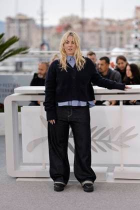 Photocall du film Love Me Tender lors du 78ème Festival International du Film de Cannes Anna Cazenave Cambet au photocall du film Love Me Tender lors du 78ème Festival International du Film de Cannes, au Palais des Festivals à Cannes, France, le 20 mai 2025 Jacovides Moreau Bestimage Love Me Tender Photocall during the 78th Cannes International Film Festival, in Cannes, France, on May 20, 2025 Cannes France  Copyright: xJACOVIDES-MOREAUx xBESTIMAGExJACOVIDES-MOREAUx xBESTIMAGEx