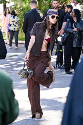 Emily Ratajkowski during a photoshoot for a Gucci advertising campaign on the sidelines of the 78th Cannes International Film Festival American actress and model Emily Ratajkowski during a photoshoot for a Gucci advertising campaign on the sidelines of the 78th Cannes International Film Festival, France, May 20, 2025 Yehiel Choukroune Bestimage American actress and model Emily Ratajkowski during a photoshoot for a Gucci advertising campaign on the sidelines of the 78th Cannes International Film Festival in Cannes, France, on May 20, 2025 Cannes France  Copyright: xYehielxChekrounex xBestimagexYehielxChekrounex xBestimagex