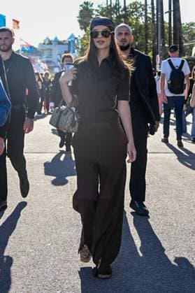 Emily Ratajkowski during a photoshoot for a Gucci advertising campaign on the sidelines of the 78th Cannes International Film Festival American actress and model Emily Ratajkowski during a photoshoot for a Gucci advertising campaign on the sidelines of the 78th Cannes International Film Festival, France, May 20, 2025 Yehiel Choukroune Bestimage American actress and model Emily Ratajkowski during a photoshoot for a Gucci advertising campaign on the sidelines of the 78th Cannes International Film Festival in Cannes, France, on May 20, 2025 Cannes France  Copyright: xYehielxChekrounex xBestimagexYehielxChekrounex xBestimagex