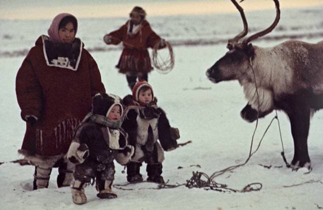 Archivbilder der Woche KW21 Koryak Autonomous Area 8929044 04.11.1976 A family of reinder breeders in the Koryak Autonomous Area. Shahverdiev Sputnik Kamchatka Region Russia  Copyright: xShahverdievx