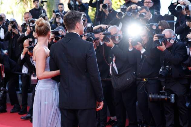 Scarlett Johansson mit Ehemann Colin Jost bei der Premiere des Kinofilms Vie privÃ e A Private Life auf dem Festival de Cannes 2025 78. Internationale Filmfestspiele von Cannes im Palais des Festivals. Cannes, 20.05.2025