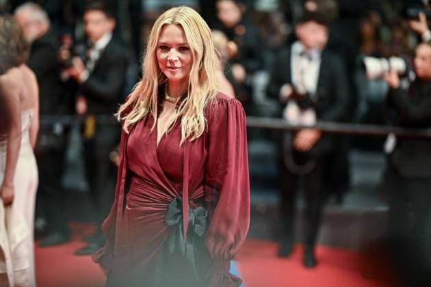 Cannes Fuori Screening JR Virginie Efira attending the screening of Fuori at 78th Cannes Film Festival in Cannes, France on May, 20, 2025. Photo by Julien Reynaud APS-Medias ABACAPRESS.COM Cannes France  Copyright: xReynaudxJulien APS-Medias ABACAx