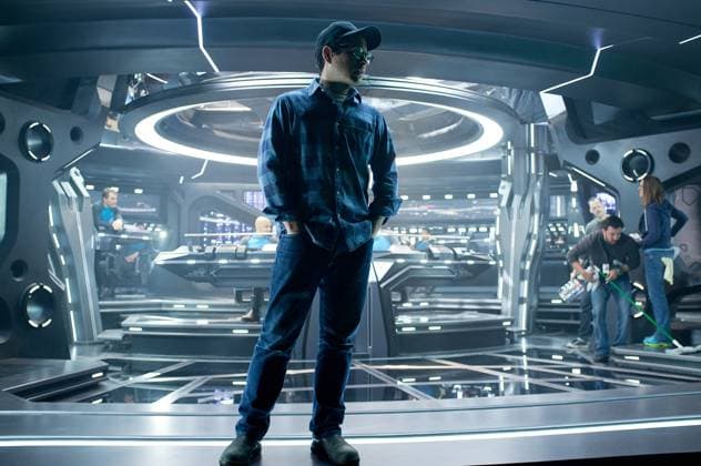 Star Trek Into Darkness (2013) - filmstill J. J. ABRAMS (DIRECTOR) on the set of Star Trek Into Darkness (2013) EDITORIAL USE ONLY Copyright: xCAP FBx