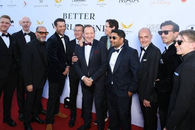 Better World Fund Gala Evening at the Carlton Hotel during the 78th Cannes International Film Festival Kevin Spacey Better World Fund Gala Evening at the Carlton Hotel during the 78th Cannes International Film Festival on May 20, 2025 Lionel Urman Bestimage Better World Fund Gala Evening at the Carlton Hotel during the 78th Cannes International Film Festival on May 20, 2025 Cannes France  Copyright: xLIONELxURMANxx xBESTIMAGExLIONELxURMANxx xBESTIMAGEx