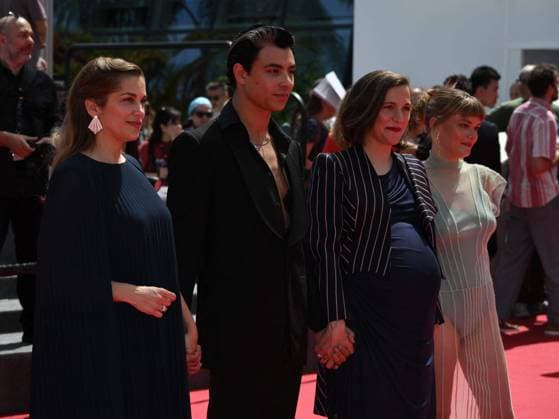Cannes, 78th Cannes Film Festival 2025 - day 9 - red carpet of the film Romeria Cannes, 78th Cannes Film Festival 2025 - day 9 - red carpet of the film Romeria - In the photo: María Zamora, Mitch Martín, Carla Simón, Llúcia Garcia Cannes Italy  Copyright: xIPA ABACAx