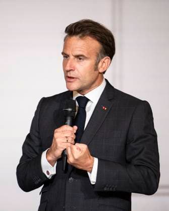Non Au Harcelement Awards Ceremony - Paris French President Emmanuel Macron speaks at the No to Bullying award ceremony at the Elysee Palace in Paris, France, 21 May 2025. France s Ministry of National Education organizes each year the Non au harcelement (No to Bullying) contest in schools to raise awareness and promote values such as kindness and inclusion. Photo by Eliot Blondet ABACAPRESS.COM Paris France France  Copyright: xBlondetxEliot ABACAx