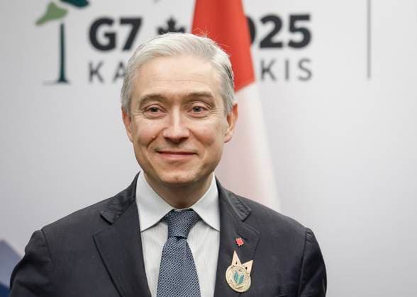 May 21, 2025, Banff, Ab, CANADA: Canada s Finance Minister Francois-Philippe Champagne speaks during a bilateral meeting with France s Minister of Economics and Finance Eric Lombard at the G7 Finance Ministers meeting in Banff, Alta., Wednesday, May 21, 2025. Banff CANADA  - ZUMAc35_ 20250521_zaf_c35_035 Copyright: xJeffxMcintoshx