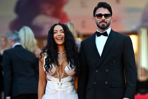 Entertainment Bilder des Tages Cannes - Nabilla Vergara At The History Of Sound Red Carpet Nabilla Vergara and Thomas Vergara attends the The History Of Sound red carpet at the 78th annual Cannes Film Festival at Palais des Festivals on May 21, 2025 in Cannes, France. Photo by Franck Castel ABACAPRESS.COM Cannes France  Copyright: xCastelxFranck ABACAx