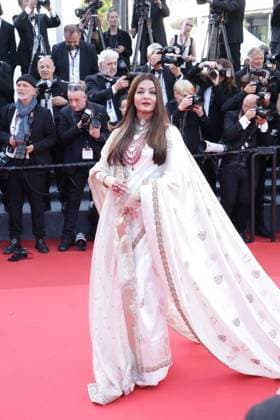 The History of Sound red carpet in Cannes Aishwarya Rai Bachchan during the The History of Sound premiere 78th Cannes Film Festival, France on 21 May 2025. CAP GOL GOL Cannes CÃ te d Azur France Copyright: xRickxGold CapitalxPicturesx