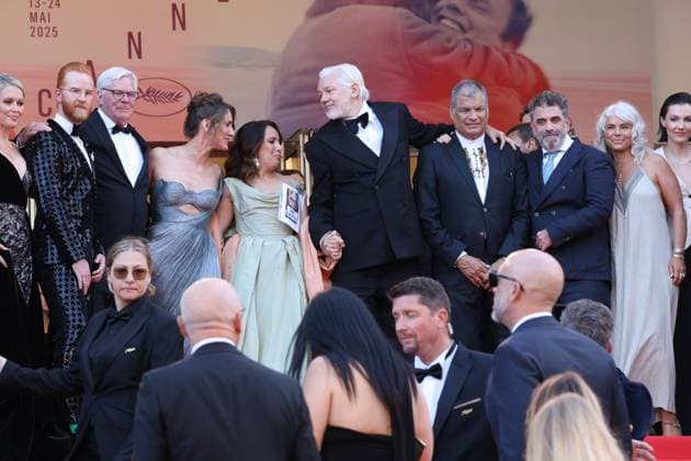 The History of Sound red carpet in Cannes Stella Assange, Julian Assange, Eugene Jarecki and Jennifer Robinson during the The History of Sound premiere during the The History of Sound premiere 78th Cannes Film Festival, France on 21 May 2025. CAP GOL GOL Cannes CÃ te d Azur France Copyright: xRickxGold CapitalxPicturesx