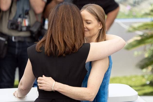 A Private Life , Photocall in Cannes, 21.05.2025 Cannes, Frankreich - 21.5.2024: Rebecca Zlotowski, Jodie Foster während des Photocalls zu - Vie Privee (A Private Life) - während der 78. Internationalen Filmfestspiele von Cannes. Die Filmfestspiele finden vom 13. bis 24. Mai 2025 statt. Cannes Palais des Festivals et des Cong Provence-Alpes-Cote d Azur Frankreich Copyright: xChristianxEnderx