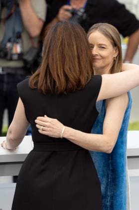 A Private Life , Photocall in Cannes, 21.05.2025 Cannes, Frankreich - 21.5.2024: Rebecca Zlotowski, Jodie Foster während des Photocalls zu - Vie Privee (A Private Life) - während der 78. Internationalen Filmfestspiele von Cannes. Die Filmfestspiele finden vom 13. bis 24. Mai 2025 statt. Cannes Palais des Festivals et des Cong Provence-Alpes-Cote d Azur Frankreich Copyright: xChristianxEnderx