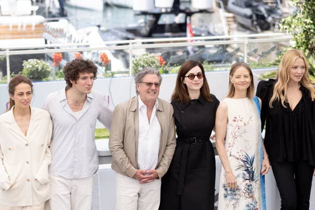 A Private Life , Photocall in Cannes, 21.05.2025 Cannes, Frankreich - 21.5.2024: Anne Berest, Vincent Lacoste, Daniel Auteuil, Rebecca Zlotowski, Jodie Foster und Virginie Efira während des Photocalls zu- Vie Privee (A Private Life) - während der 78. Internationalen Filmfestspiele von Cannes. Die Filmfestspiele finden vom 13. bis 24. Mai 2025 statt. Cannes Palais des Festivals et des Cong Provence-Alpes-Cote d Azur Frankreich Copyright: xChristianxEnderx