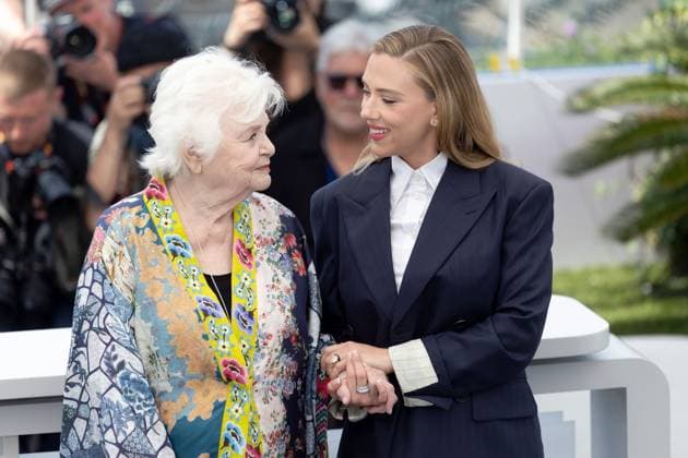 Eleanor The Great , Photocall in Cannes, 21.05.2025 Cannes, Frankreich - 21.5.2024: June Squibb, Scarlett Johansson während des Photocalls zu - Eleanor The Great - während der 78. Internationalen Filmfestspiele von Cannes. Die Filmfestspiele finden vom 13. bis 24. Mai 2025 statt. Cannes Palais des Festivals et des Cong Provence-Alpes-Cote d Azur Frankreich Copyright: xChristianxEnderx