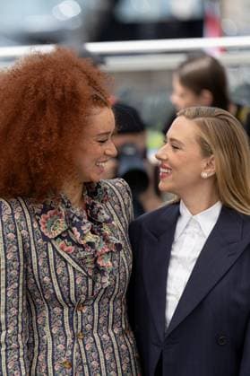 Eleanor The Great , Photocall in Cannes, 21.05.2025 Cannes, Frankreich - 21.5.2024: Erin Kellyman, Scarlett Johansson während des Photocalls zu - Eleanor The Great - während der 78. Internationalen Filmfestspiele von Cannes. Die Filmfestspiele finden vom 13. bis 24. Mai 2025 statt. Cannes Palais des Festivals et des Congres Provence-Alpes-Cote d Azur Frankreich Copyright: xChristianxEnderx