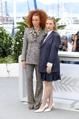 Erin Kellyman und Scarlett Johansson beim Eleanor the Great Photocall in Cannes am 21.05.2025