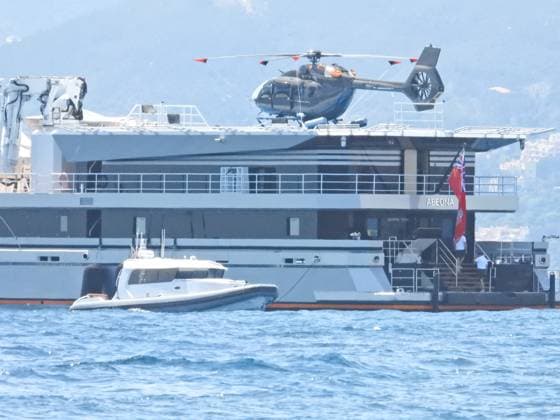 Amazon founder Jeff Bezos two yachts are anchored off the coast of Cannes Amazon founder Jeff Bezos two yachts are anchored off the coast of Cannes on May 21. 2025 His 127 meter sailing superyacht Koru, and his second yacht, Abeona with its choice of helicopter pad or padel court travel together as the owner travels Cannes France on May 21, 2025 His 127 meter sailing superyacht, Koru, and his second yacht, Abeona with its choice of helicopter pad or padel court travel together as the owner travels Cannes France  Copyright: xFranzxChavarochex xBestimagexFranzxChavarochex xBestimagex