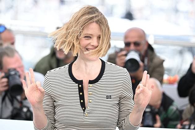 Cannes - Connemara Photocall Melanie Thierry at the Connemara photocall in Cannes, France, on May 22, 2025, for the Cannes Premiere section of the 78th Cannes Film Festival. Photo by David NiviereABACAPRESS.COM Cannes Provence-Alpes-Cote d Azur France  Copyright: xNivierexDavid ABACAPRESS.COMx