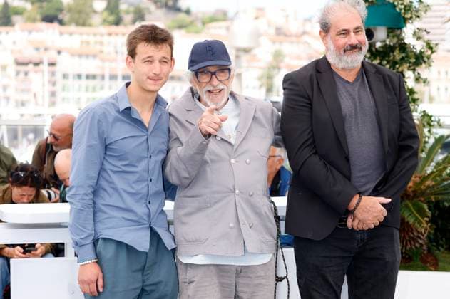 Internationale Filmfestspiele von Cannes, L Homme qui a vu l ours qui a vu l homme Photocall Timi-Joy Marbot, Pierre Richard und Gustave Kervern beim Photocall zum Kinofilm L homme qui a vu l ours qui a vu l homme The Man Who Saw the Bear auf dem Festival de Cannes 2025 78. Internationale Filmfestspiele von Cannes am Palais des Festivals. Cannes, 22.05.2025
