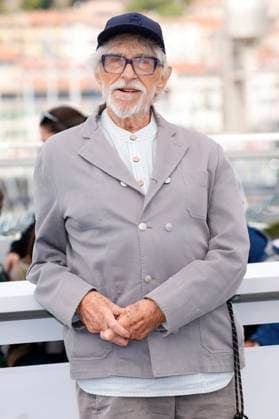 Internationale Filmfestspiele von Cannes, L Homme qui a vu l ours qui a vu l homme Photocall Pierre Richard beim Photocall zum Kinofilm L homme qui a vu l ours qui a vu l homme The Man Who Saw the Bear auf dem Festival de Cannes 2025 78. Internationale Filmfestspiele von Cannes am Palais des Festivals. Cannes, 22.05.2025