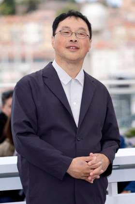 Koji Fukada beim Photocall zum Kinofilm Ren ai saiban Love on Trial auf dem Festival de Cannes 2025 78. Internationale Filmfestspiele von Cannes am Palais des Festivals. Cannes, 22.05.2025