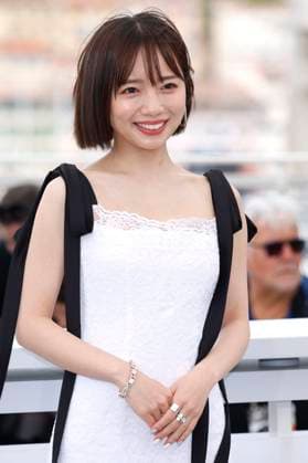 Kyoko Saito beim Photocall zum Kinofilm Ren ai saiban Love on Trial auf dem Festival de Cannes 2025 78. Internationale Filmfestspiele von Cannes am Palais des Festivals. Cannes, 22.05.2025