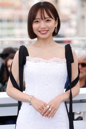 Kyoko Saito beim Photocall zum Kinofilm Ren ai saiban Love on Trial auf dem Festival de Cannes 2025 78. Internationale Filmfestspiele von Cannes am Palais des Festivals. Cannes, 22.05.2025