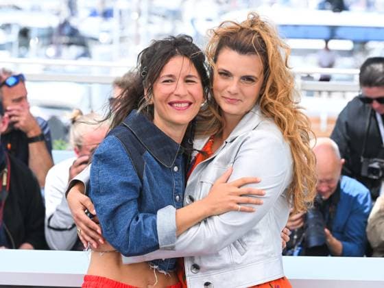Cannes, France: Cannes, 78th Cannes Film Festival 2025 - Day 10, Photocall of the Film Ma frere . In the picture Lise Akoka, Romane Gueret Cannes  - ZUMAp169 20250522_zea_p169_355 Copyright: xAlbertoxTerenghix