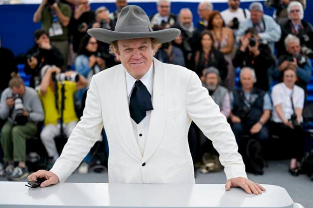 78eme Festival International du Film de Cannes Photocall with cast of Heads or tails 78th International Cannes Film Festival Photocall with cast of Heads or tails movie 444925 2025 05 22 Cannes France Reilly, John C  Copyright: xSergexArnalx xStarfacex STAR_444925_006