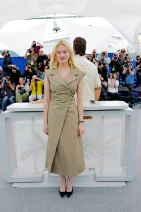 78eme Festival International du Film de Cannes Photocall with cast of Heads or tails 78th International Cannes Film Festival Photocall with cast of Heads or tails movie 444925 2025 05 22 Cannes France Tereszkiewicz, Nadia  Copyright: xSergexArnalx xStarfacex STAR_444925_020
