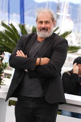 78eme Festival International du Film de Cannes Photocall with cast of the film Lhomme qui a vu lours qui a vu lhomme 78th Cannes Film Festival Photocall with cast of the film Lhomme qui a vu lours qui a vu lhomme Gustave Kervern 444937 2025 05 22 Cannes France  Copyright: xIsabellexVautierx xStarfacex STAR_444937_025