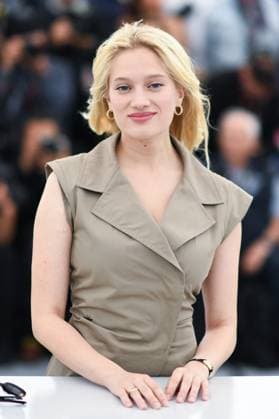 Cannes Heads or Tails Photocall AM Nadia Tereszkiewicz attending the Heads or Tails Photocall in Cannes, France on May 22, 2025 as part of the 78th Cannes Film Festival. Photo by Aurore Marechal ABACAPRESS.COM Cannes France  Copyright: xMarechalxAurore ABACAx