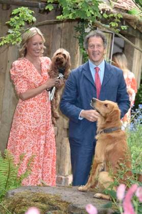 The RHS Chelsea Flower Show on Press Day - 19 May 2025. Monty Don and his wagging tail designer companion Ned are joined by Sophie Raworth and her dog Luna, in The RHS and BBC Dog Garden at the 2025 RHS Chelsea Flower Show, The Royal Hospital, Chelsea, London, SW3 4SR on VIP & Press Day on Monday 19 May 2025. RHS Chelsea Flower Show 2025 is filled with amazing garden designs and gorgeous floral displays. The RHS Chelsea Flower Show opens on Press Day and runs from 20th - 24th May 2025. Press Day sees florists, designers and celebrities enjoying the many garden designs and floral displays of the world famous horticulture show., Credit:Sue Andrews Avalon The Royal Hospital, Chelsea, London SW3 4SR, London  Copyright: xSuexAndrewsx xAvalonx 1002034841