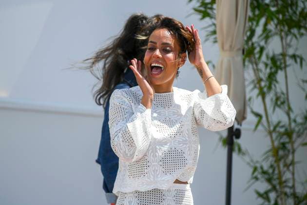 78eme Festival International du Film de Cannes Arrivees photocall Amel Bent arriving for Ma frere photocall at the 78th annual Cannes Film Festival at Palais des Festivals on May 22, 2025 in Cannes, France 444933 2025 05 22 Cannes France  Copyright: xL.Urmanx xStarfacex STAR_444933_006