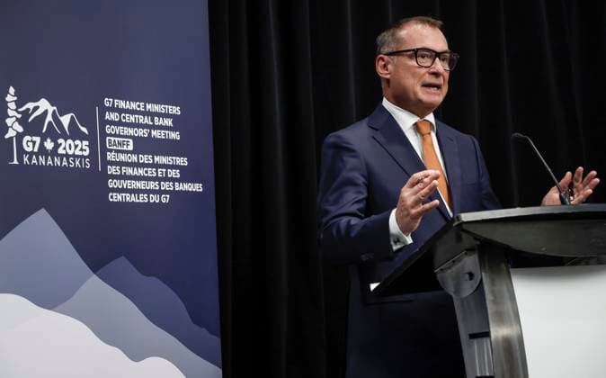 May 22, 2025, Banff, Ab, CANADA: Deutsche Bundesbank President Dr. Joachim Nagel speaks to the media at the G7 Finance Ministers meeting in Banff, Alta., Thursday, May 22, 2025. Banff CANADA  - ZUMAc35_ 20250522_zaf_c35_016 Copyright: xJeffxMcintoshx