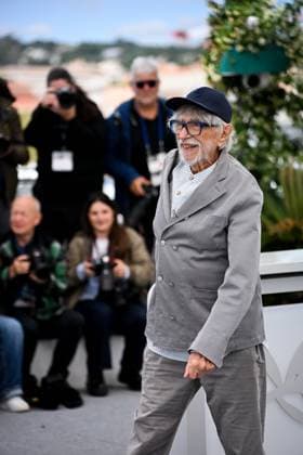 78eme Festival International du Film de Cannes Photocall du film Lhomme qui a vu lours qui a vu lhomme Festival de Cannes 2025 photocall Lhomme qui a vu lours qui a vu lhomme Pierre Richard 444946 2025 05 22 France  Copyright: xLionelxGuericolas MPPx STAR_444946_048